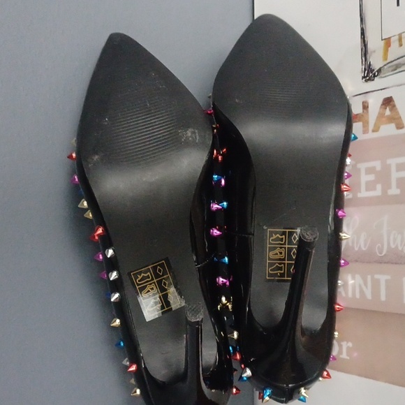 Awesome  spiked  heels - Picture 6 of 16